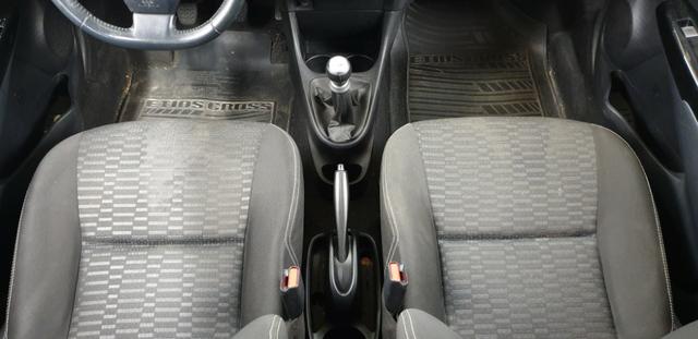Toyota Etios HB Cross 1.5 Flex 2014/14 - Foto 13