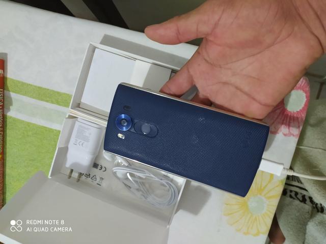 Vendo celular LG - Foto 2