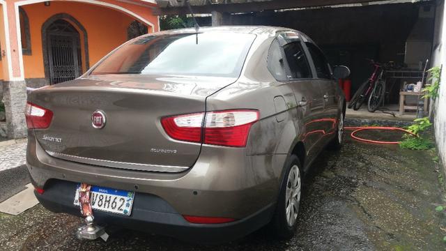 Gran Siena mod 2016 1.4 atrative gnv R$ 33.900 segundo dono - Foto 4