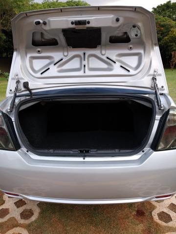 Ford fiesta sedan - Foto 4