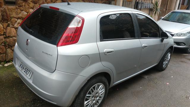 Fiat Punto Attractive 1.4 Ano 2011 troco por moto - Foto 5