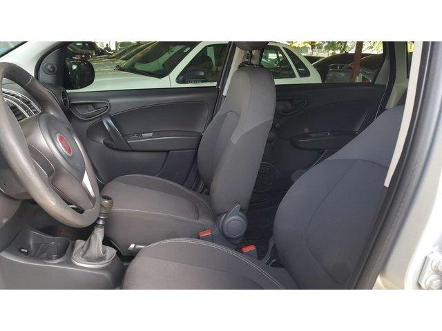 Grand Siena 1.4 Attrac 2017 Completo + Gnv Ent: R$ 8.000,00 + 48x 899,00 Ipva 2020 GRÁTIS - Foto 3