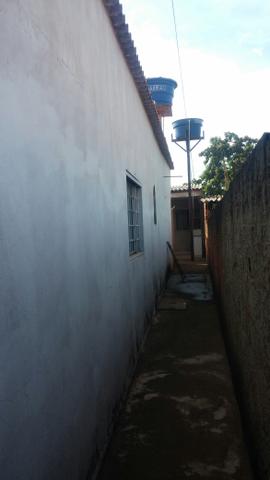 Ótima Casa 3 quartos com suíte, laje + Kitnet nos fundos lote com 300 me de - Foto 6