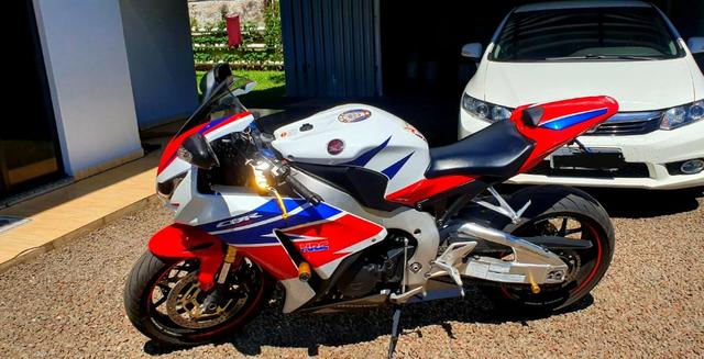 Vendo CBR 1000 RR Fireblade HRC - Foto 2