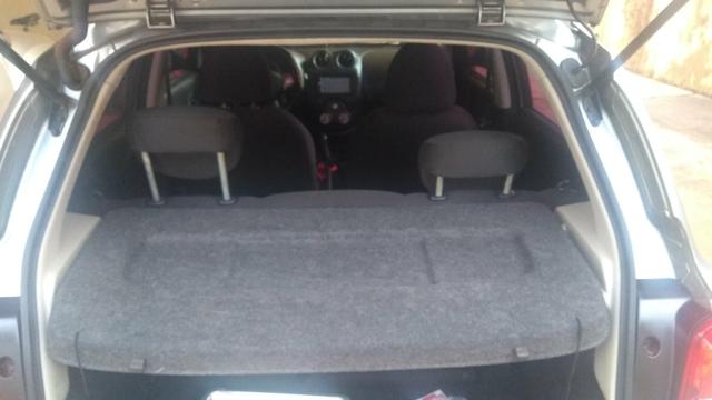 Nissan March - Foto 6