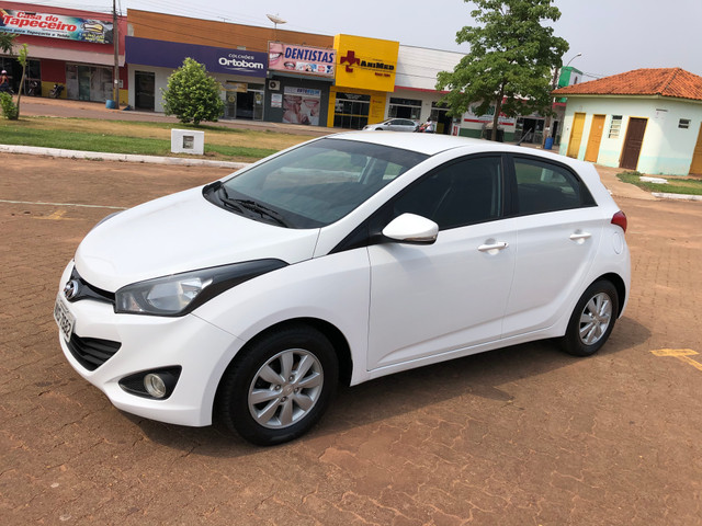 HYUNDAI HB20 PREMIUM 1.6 Ano (2013/2013) - Foto 2