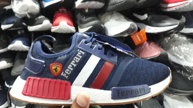 varios tenis de marca