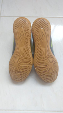 Chuteira umbro nova !