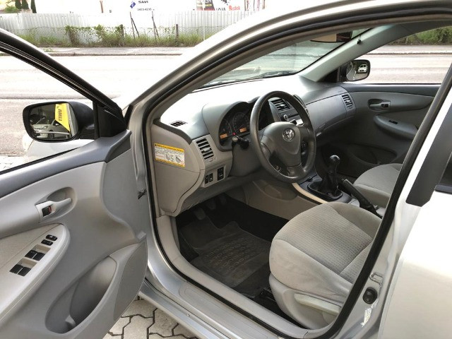 Toyota / Corolla XLi 1.8 Flex 16V Mec. / 2011 - Foto 6
