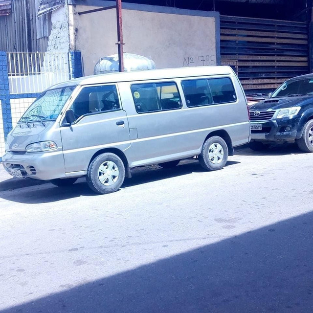 van h100 olx