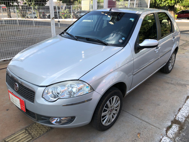 Fiat Palio Attractive Completo 1.0 Flex 4 Portas Prata 2007/08
