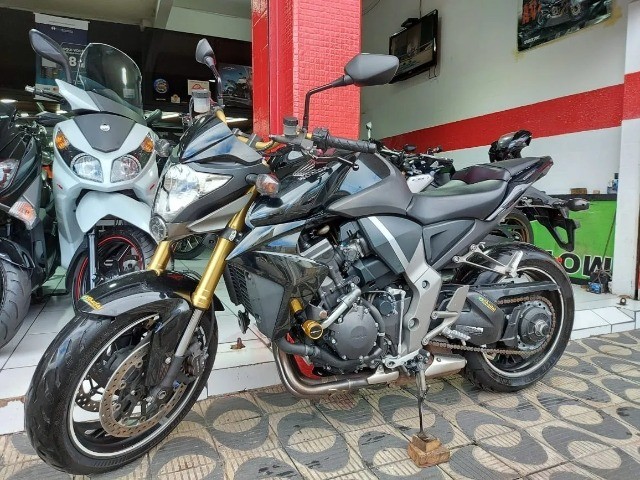 HONDA CB 1000R ANO 2012