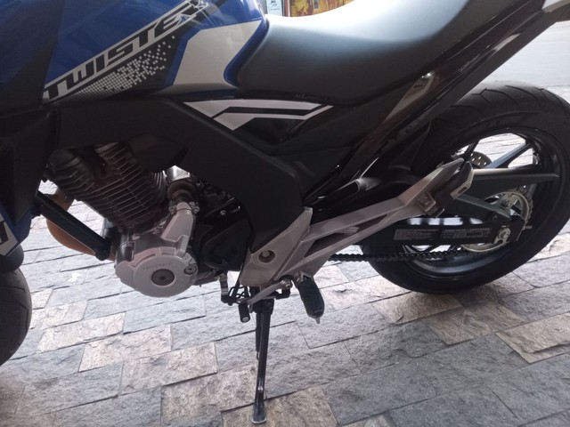 HONDA CB 250 TWISTER 2021 - Foto 5