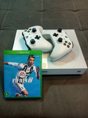 Console Microsoft Xbox One S 1TB com 2 Controles sem Fio - CGN