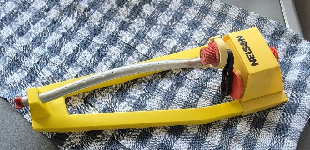 KIT REGADOR DE JARDIM PARA MANGUEIRA DE PRESSÃO DA RUA QUE OSCILAM EM 180o + TIMER