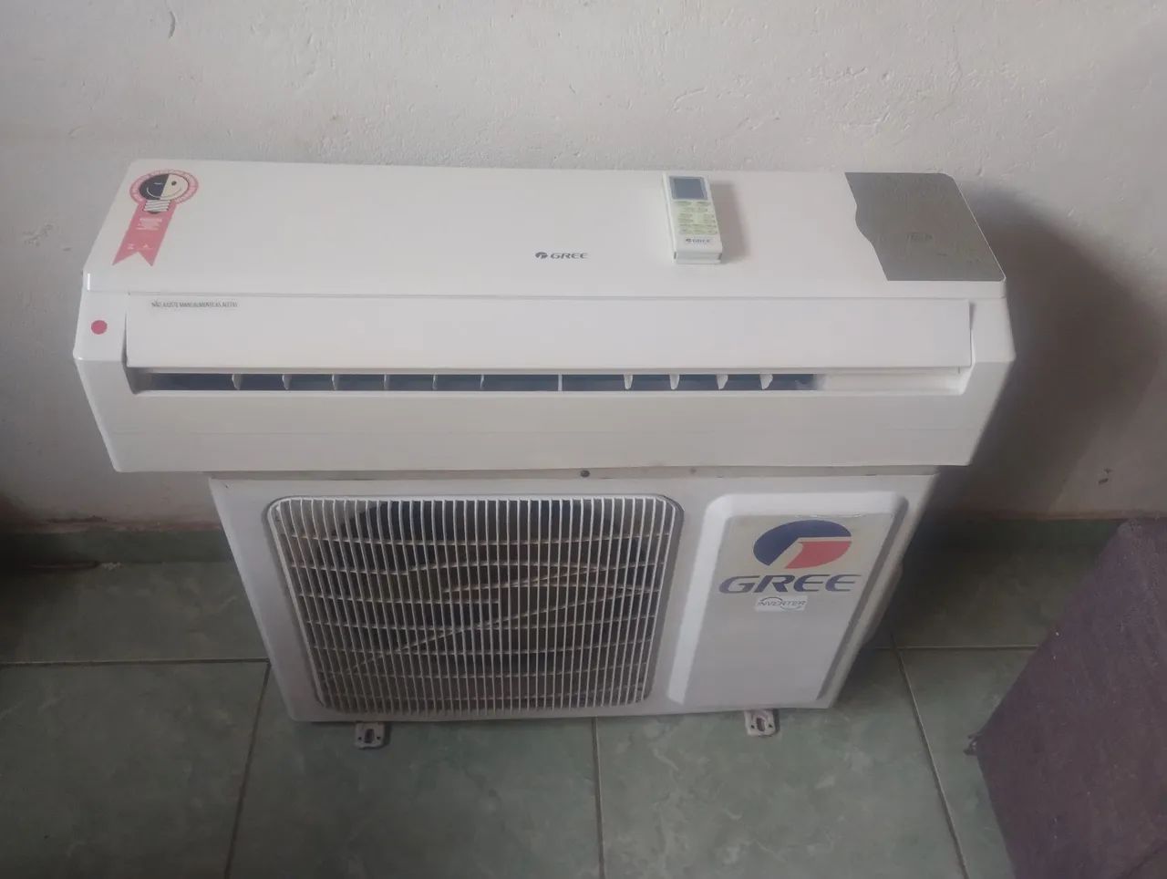 Vendo ar condicionado 12 mil BTUs inverte Gree 