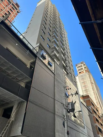 LOCAÇÃO ANUAL Apartamento semi mobiliado em itapema