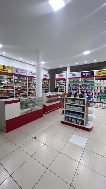 Vendo Móveis Farmácia completa