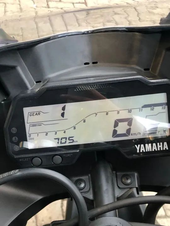 YAMAHA YZF R15 2024/2024 - Foto 9