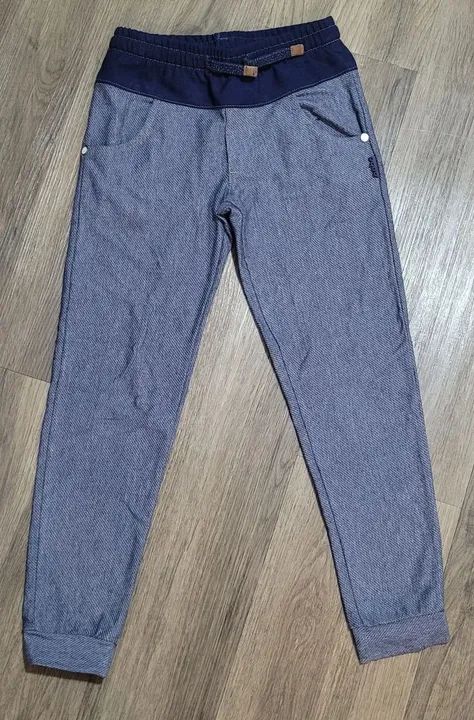 Calça infantil da Alphabeto<br><br>( em perfeito estado )