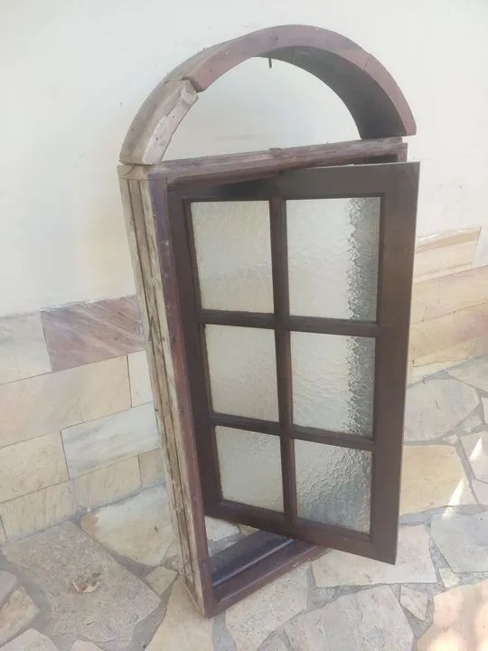 Janela de madeira estilo colonial - Foto 3