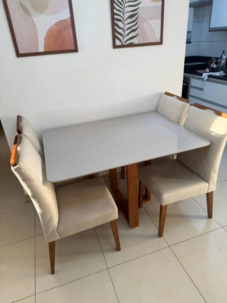 Mesa de Jantar com 4 cadeiras Lar Shopping
