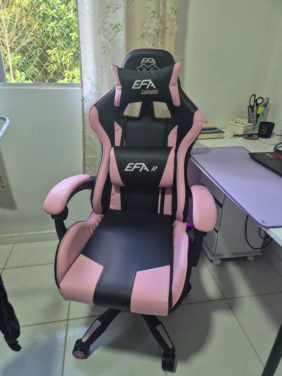 Cadeira Gamer EFA Gaming Rosa e Preta