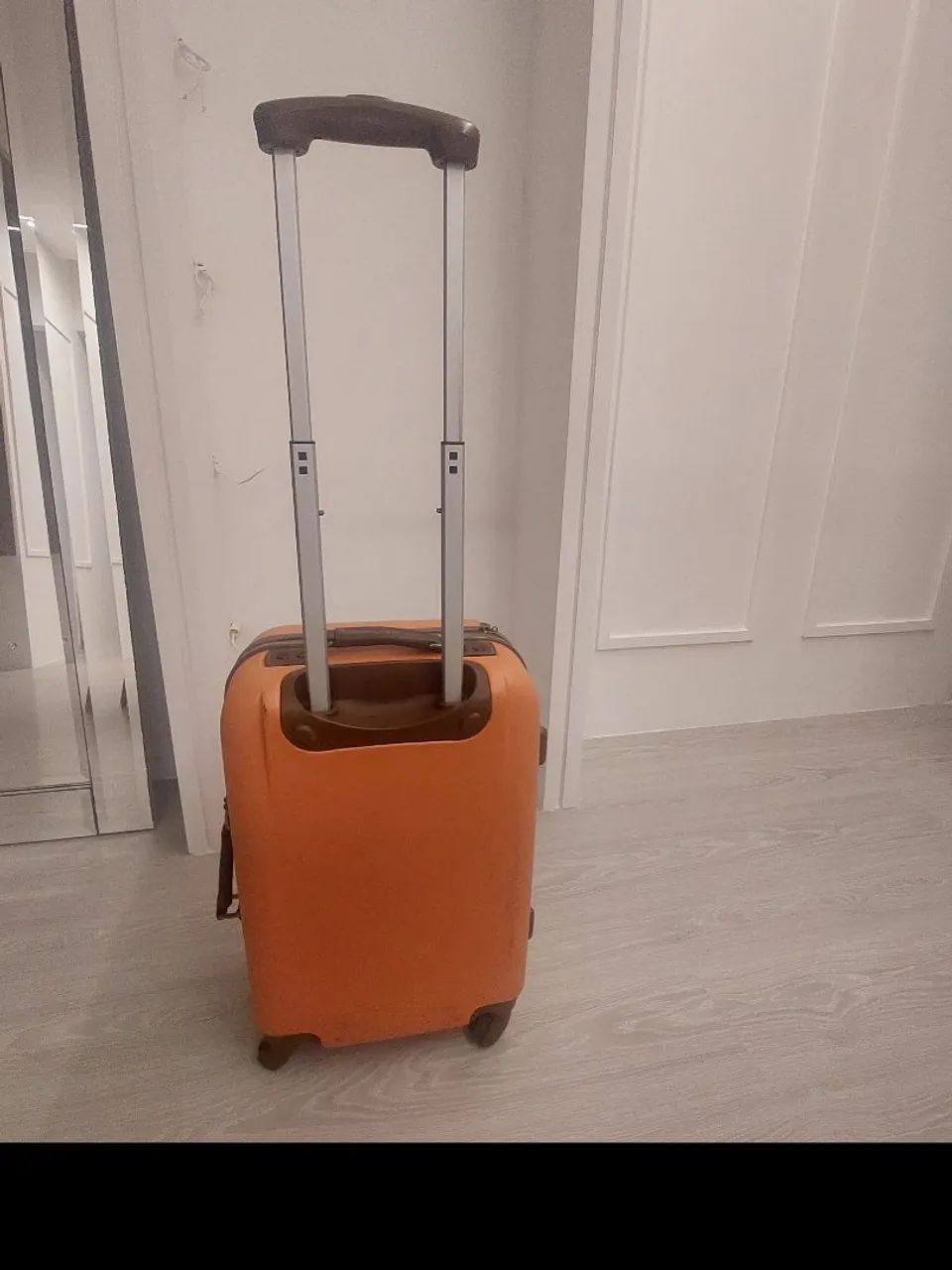 Maleta de Viagem  Tommy Hilfiger 10kg não precisa despachar no check in - Foto 2