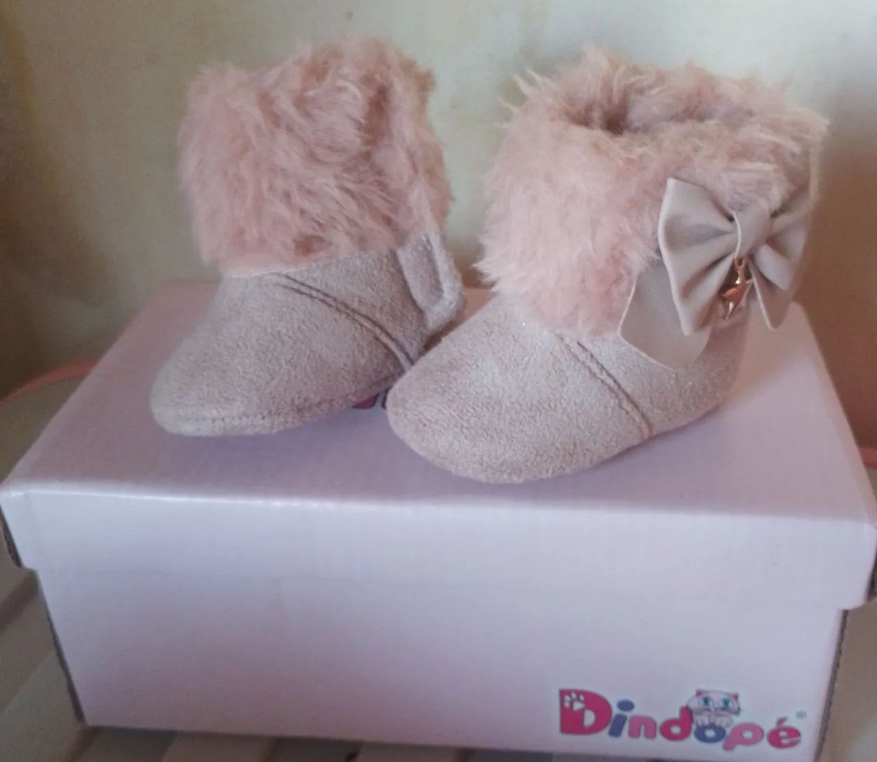 Bota de criança aceito 50 reais - Foto 2