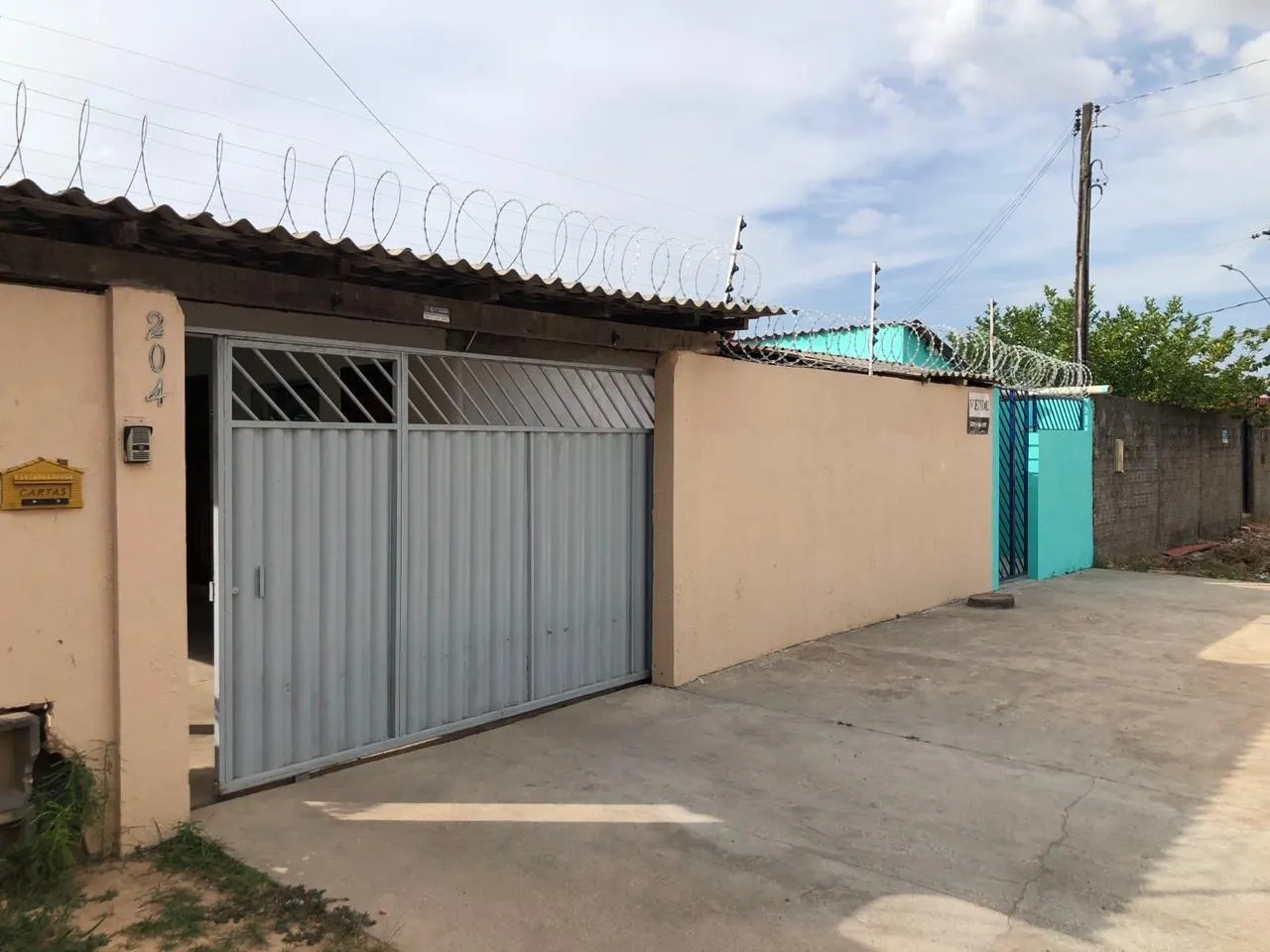 Vende se - Vila de apartamentos