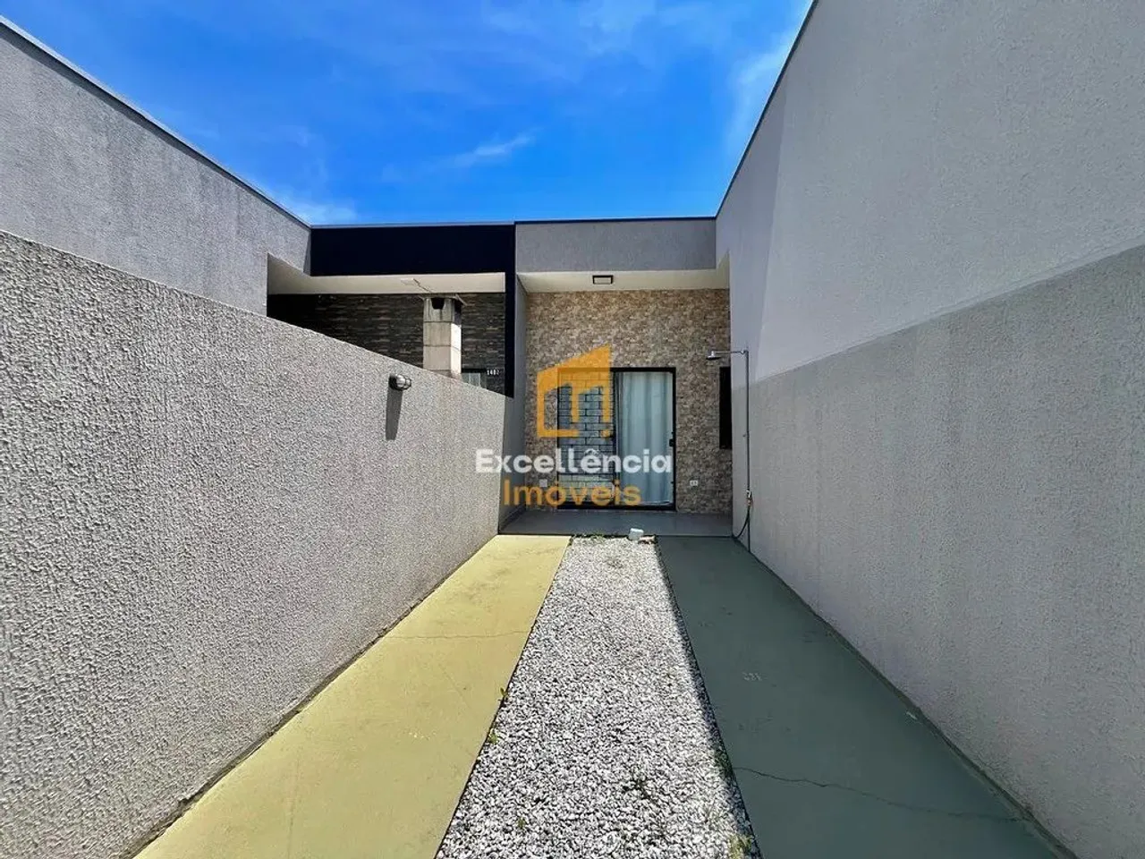 Casa em Praia de Leste