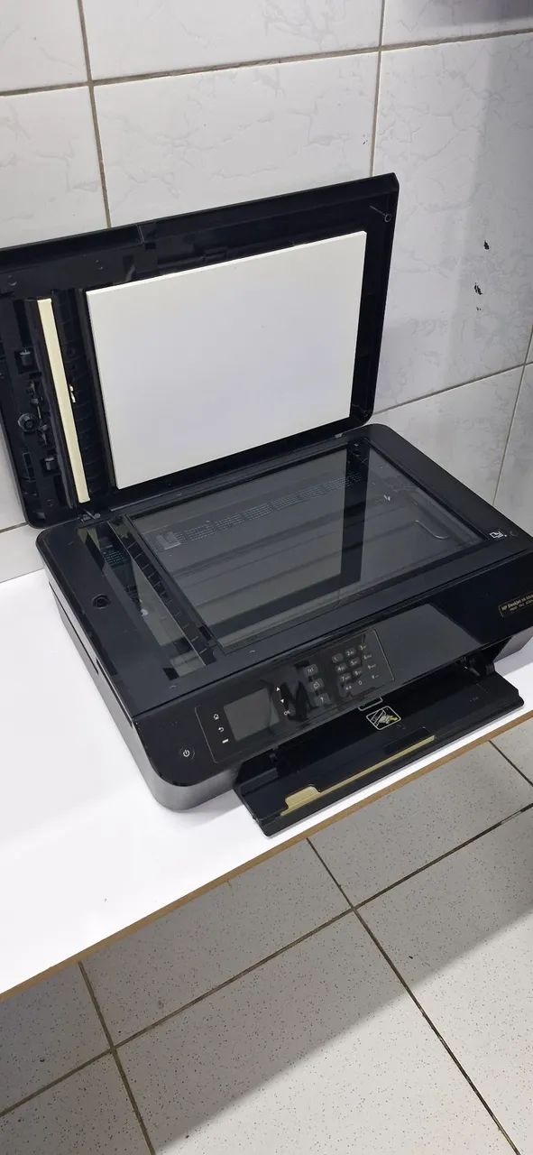 Impressora e-Multifuncional HP Deskjet Ink Advantage 4646 - Foto 2
