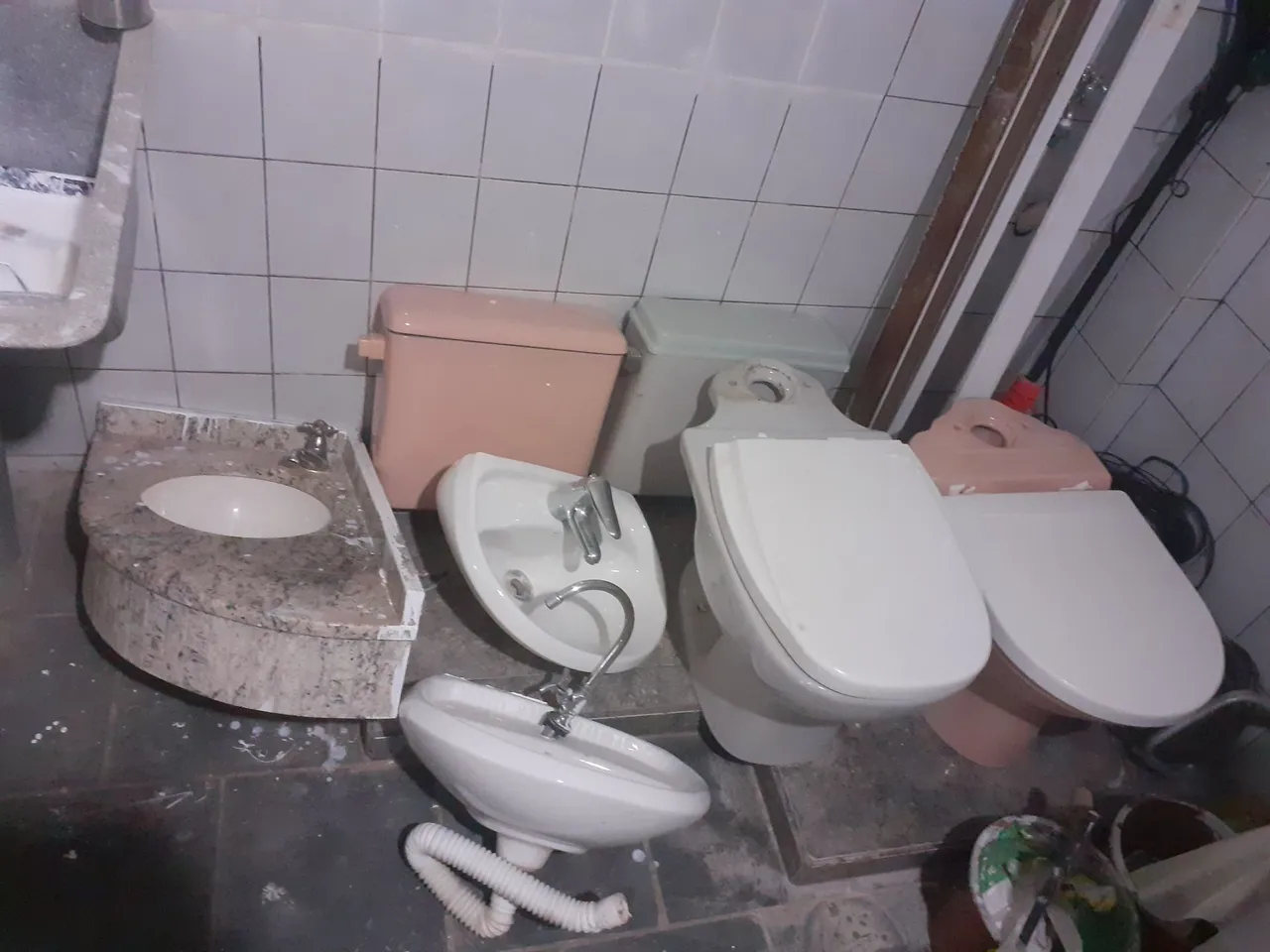 Privadas e pias