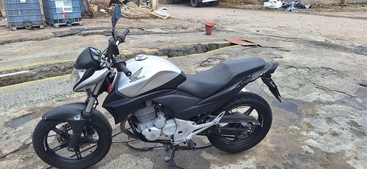 Vendo CB300 - Foto 3