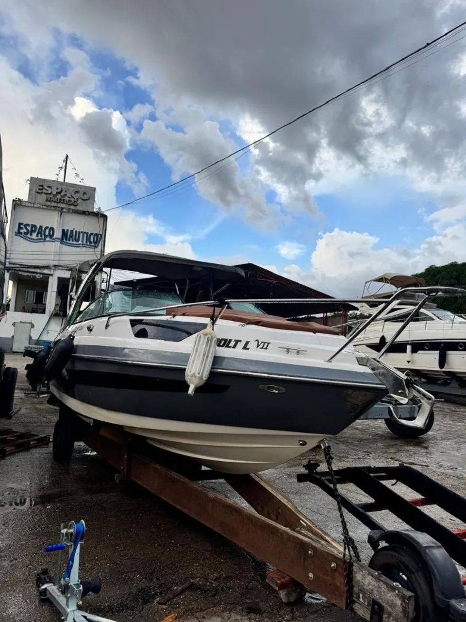 Vendo Lancha Triton 250 HP - Foto 2
