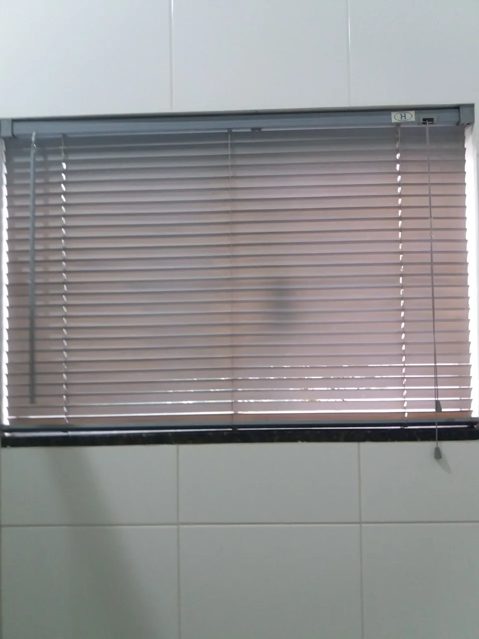 Vendo 2 persianas horizontal cinza