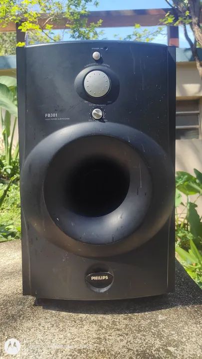 Caixa de Som Subwoofer Philips FB301