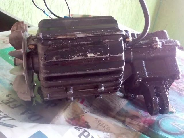 Manutenção em motores de garagem Rossi - Foto 3