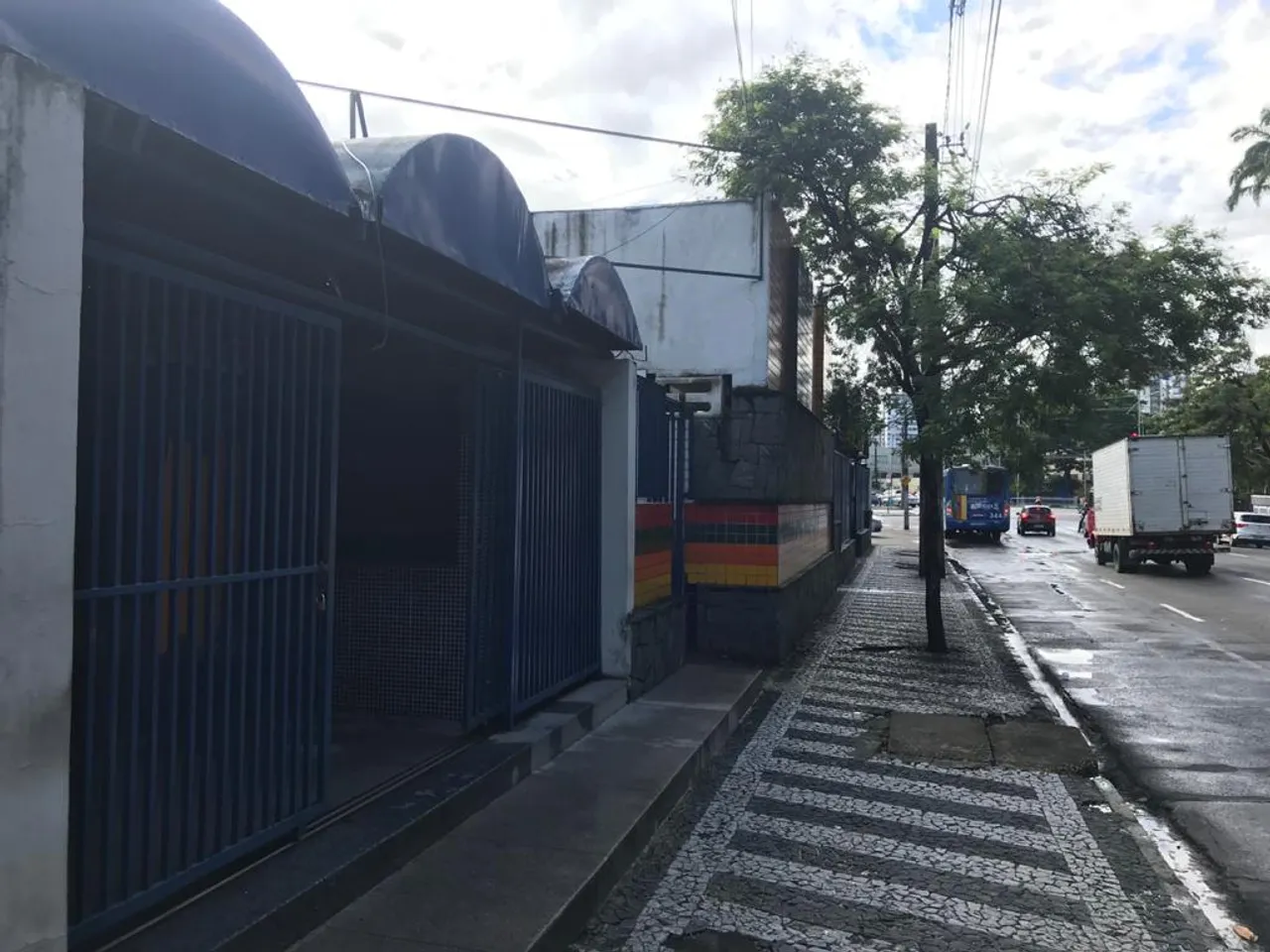 Alugo terreno R. Dom Bosco com AV. Agamenon Magalhães com 2.193m2