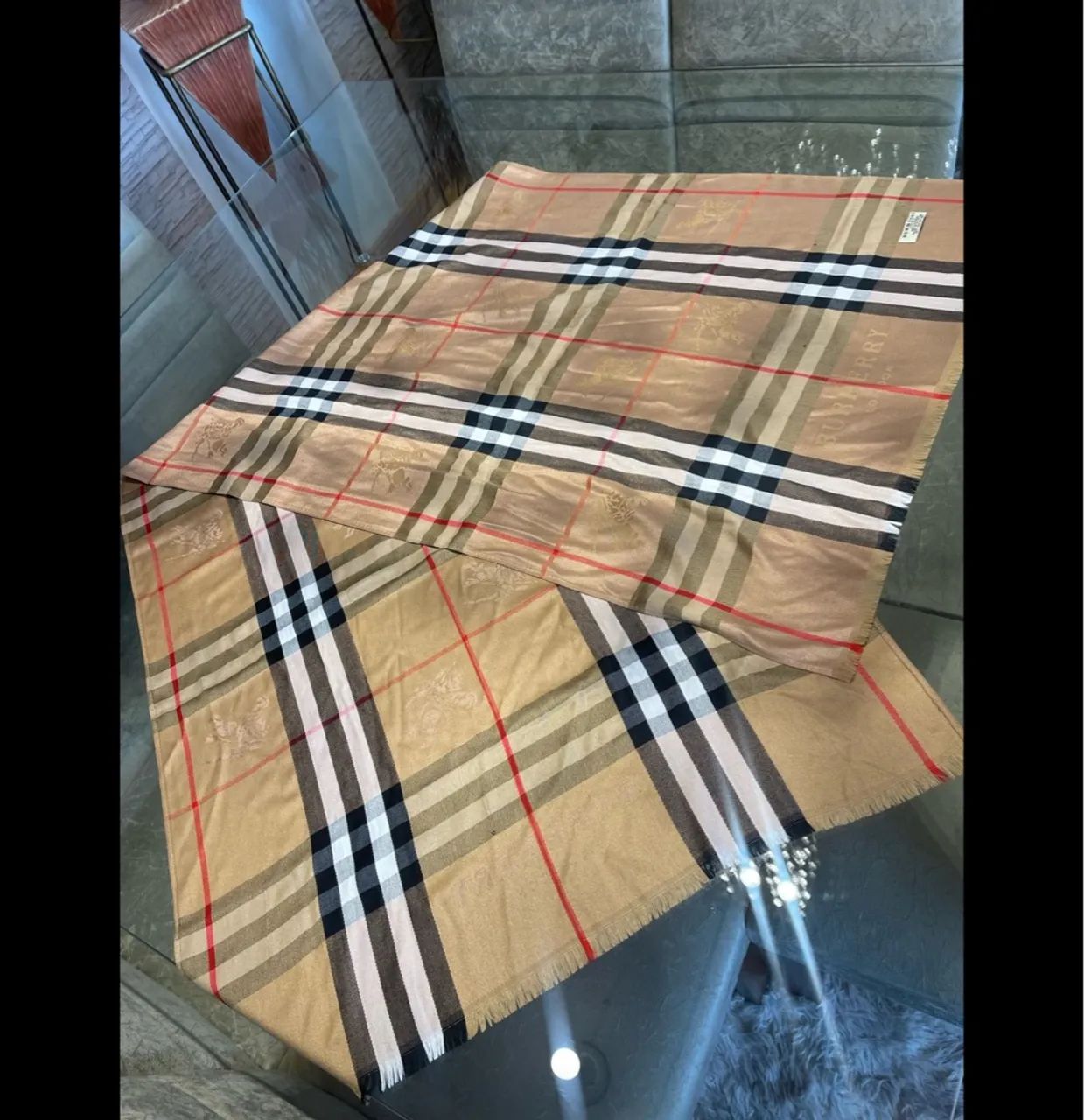 Lenço Burberry - Foto 2