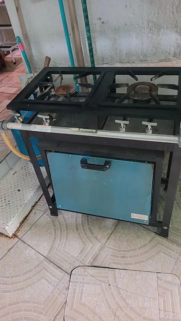 Fogao industrial  cristal aço economy 2 bocas com forno com porta a cega