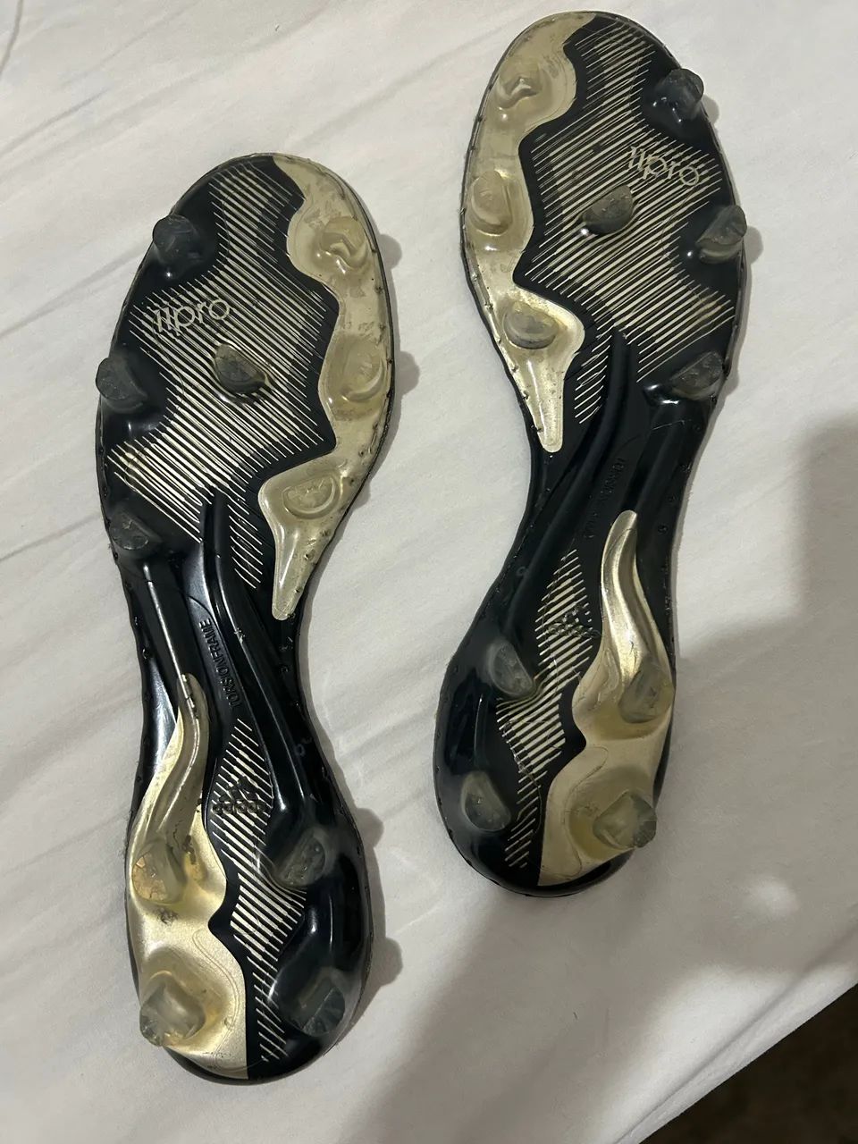 Solado de chuteira Adidas Adipure