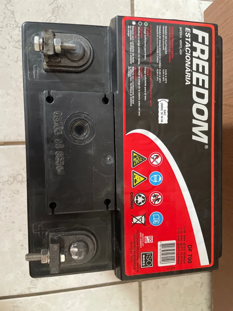 Bateria Estacionária Freedom DF 700
