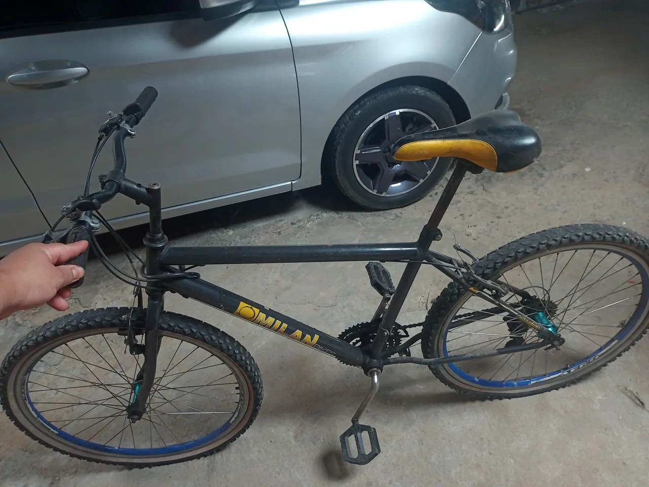 Bicicleta Milan - Preta