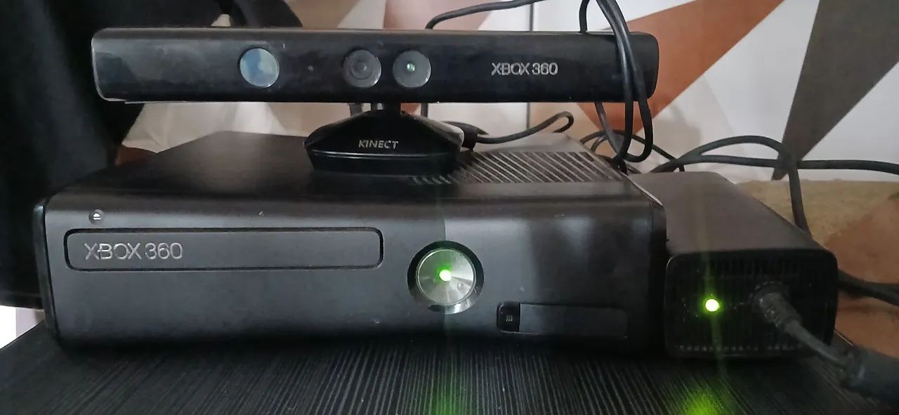 Xbox 360 slim e sensor kinect - Foto 2
