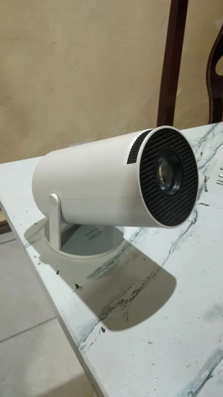 Projetor Portátil HY300