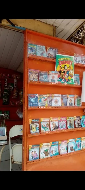 Vendo uma banca de revista de metalon desmontada