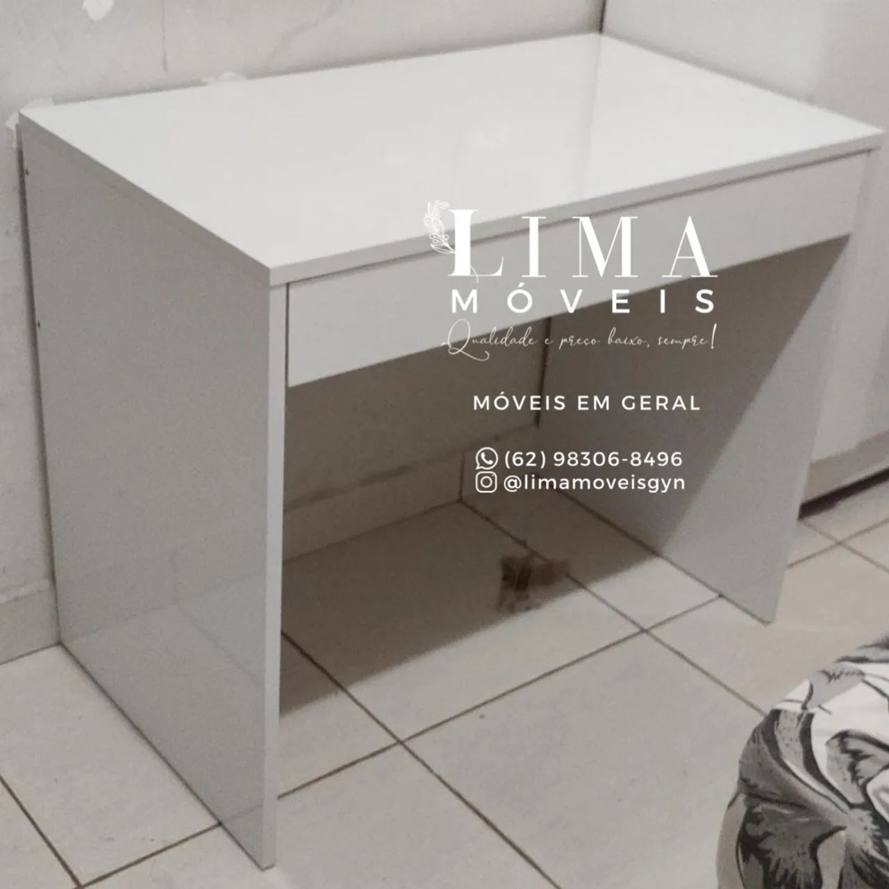 Escrivaninha / Mesa de Estudos 