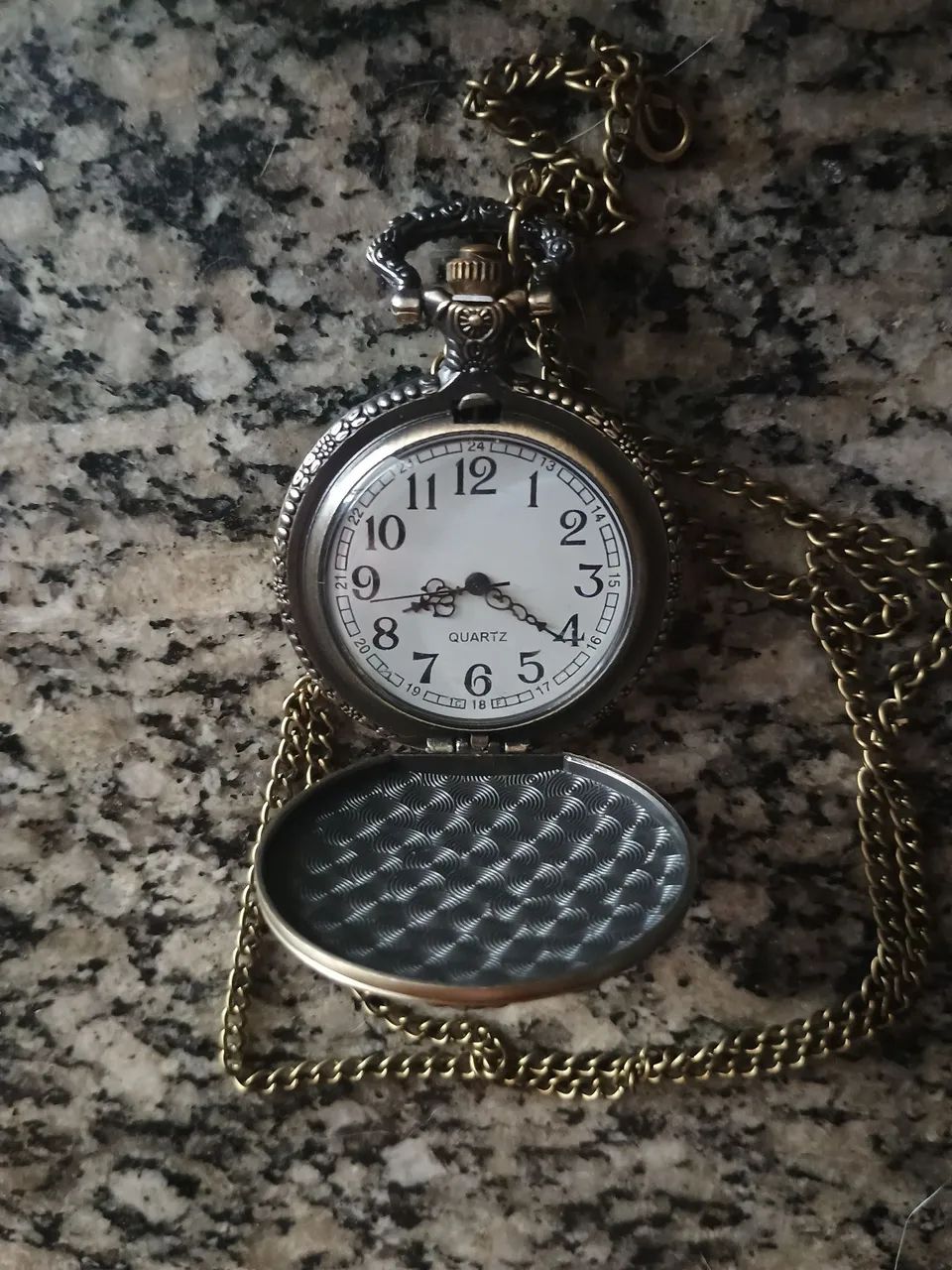 Relógio de Bolso Alice no País das Maravilhas  - Foto 3