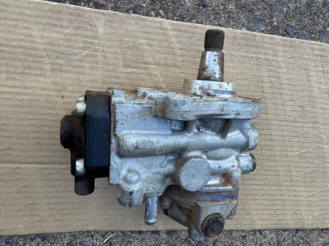 Bomba Injetora Denso 22100-0e010 Hilux / Sw4 2016-2024 /toyota (Usado)